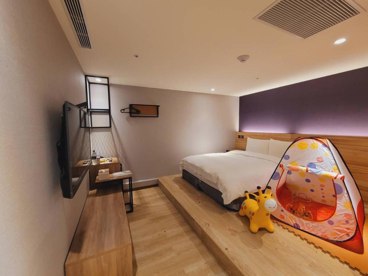 Muzik Hotel - Ximen Station Branch Taipei Exteriör bild
