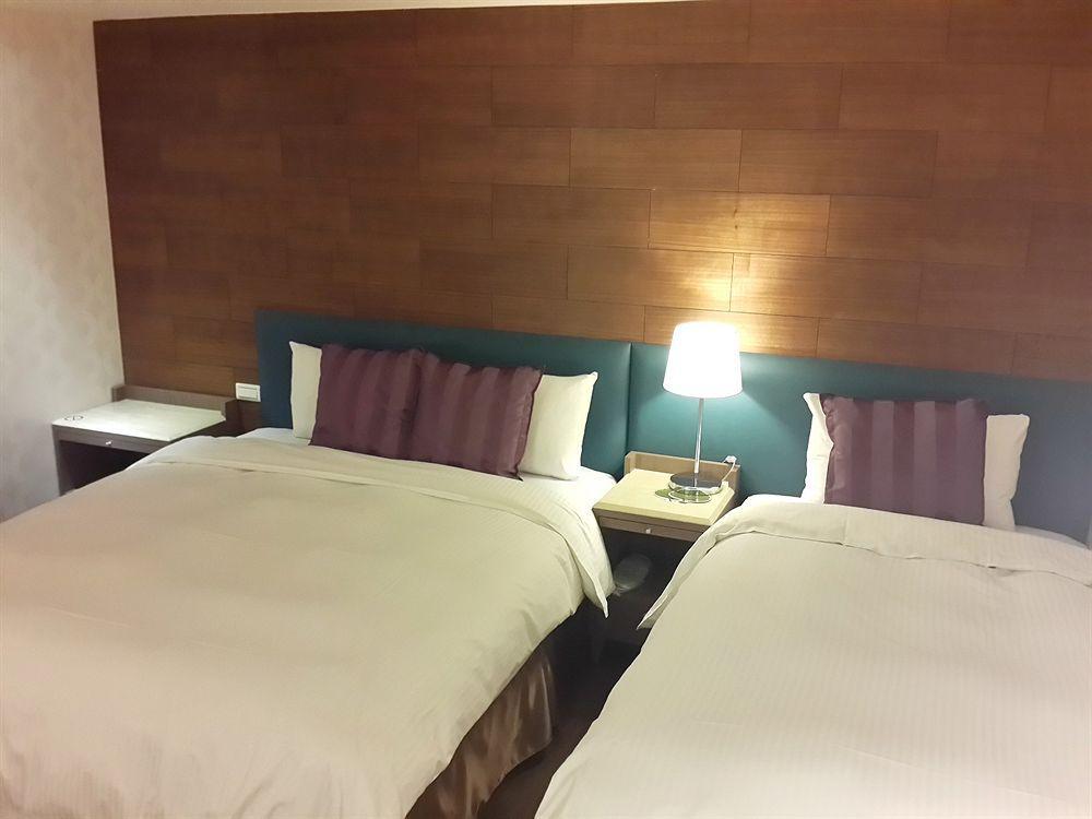 Muzik Hotel - Ximen Station Branch Taipei Exteriör bild